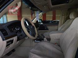 تۆیۆتا لاند کروزەر